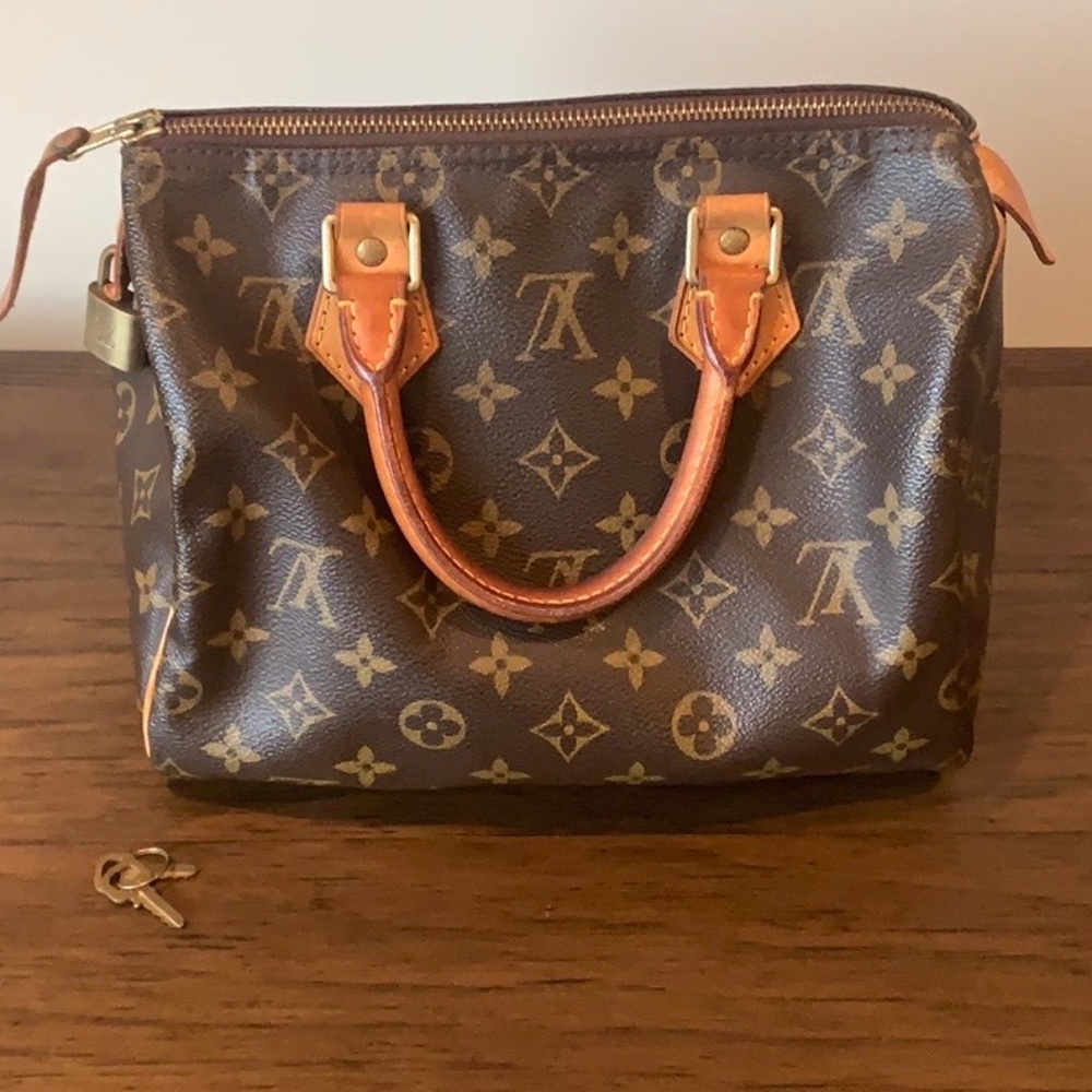 Genuine Louis Vuitton Speedy